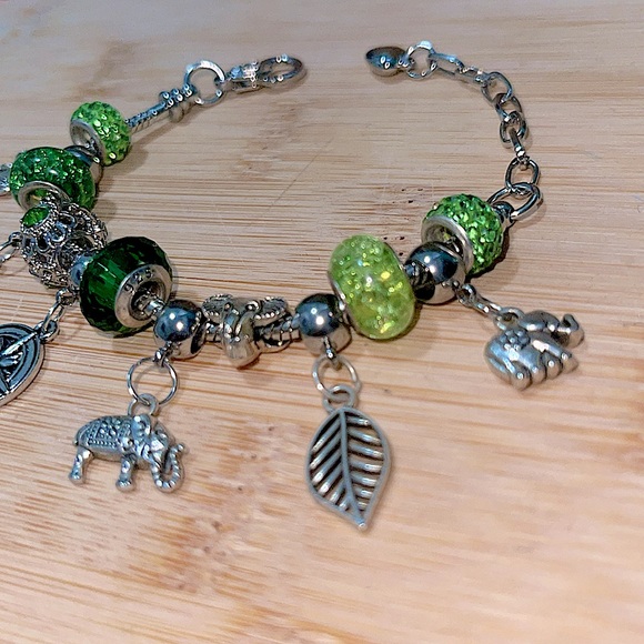 🍒 BOGO 🍒 PRICE ONLY 4/23 Into the Wild V: “The Beautiful Creatures” 🐘🪶🐾🎋 - Picture 3 of 10